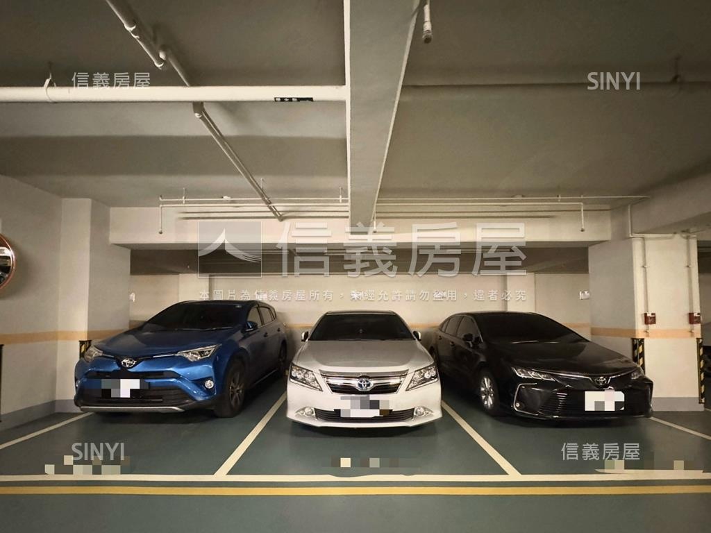 總太明日觀山典雅三房房屋室內格局與周邊環境