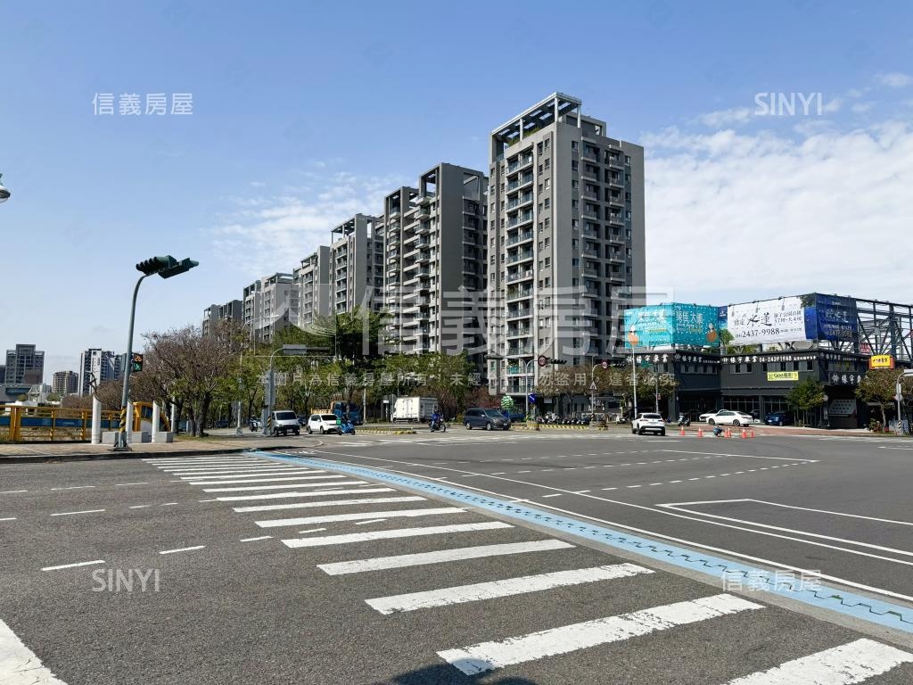 總太明日觀山典雅三房房屋室內格局與周邊環境