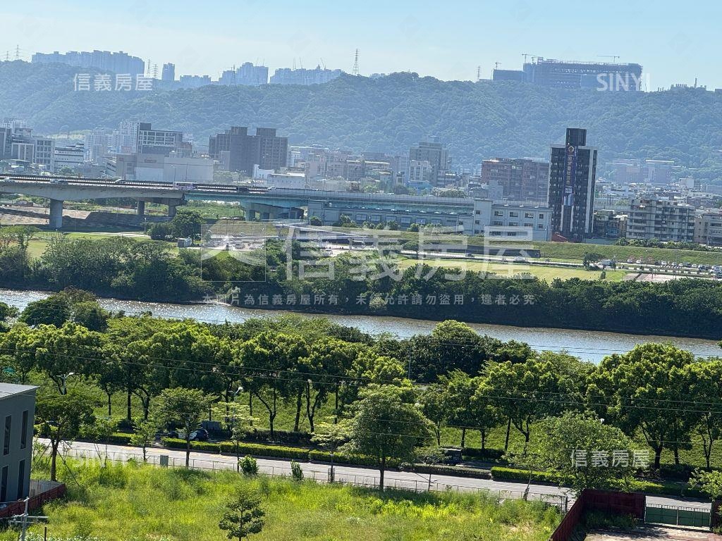 稀有水岸景觀戶～亞昕翠峰房屋室內格局與周邊環境