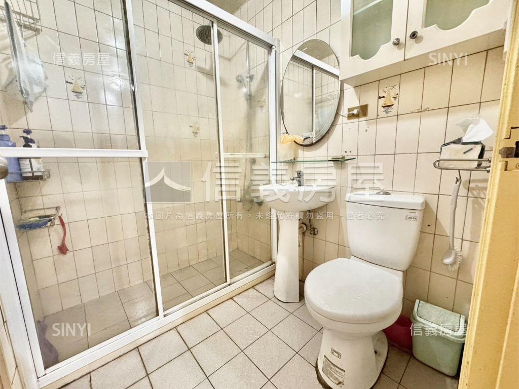 名仕園有管理方正美寓房屋室內格局與周邊環境