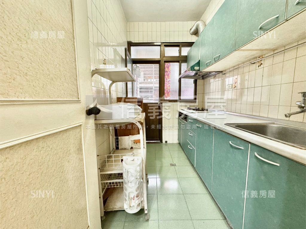 名仕園有管理方正美寓房屋室內格局與周邊環境