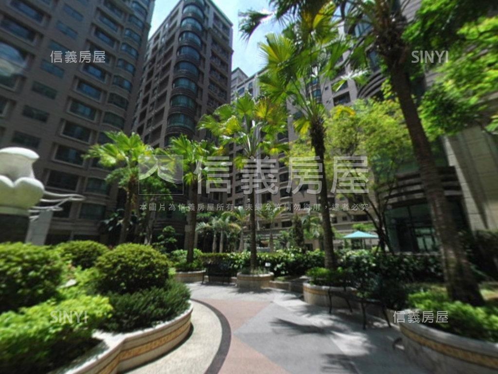世紀風華黃金店面房屋室內格局與周邊環境