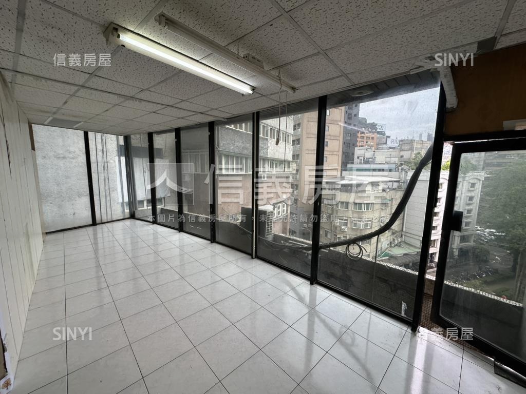 忠孝復興住辦房屋室內格局與周邊環境