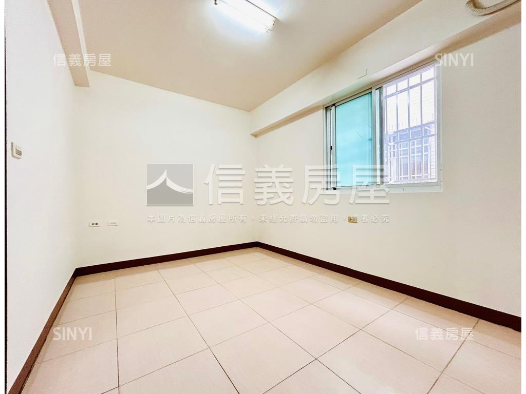 名仕的園後庄景觀優美車墅房屋室內格局與周邊環境