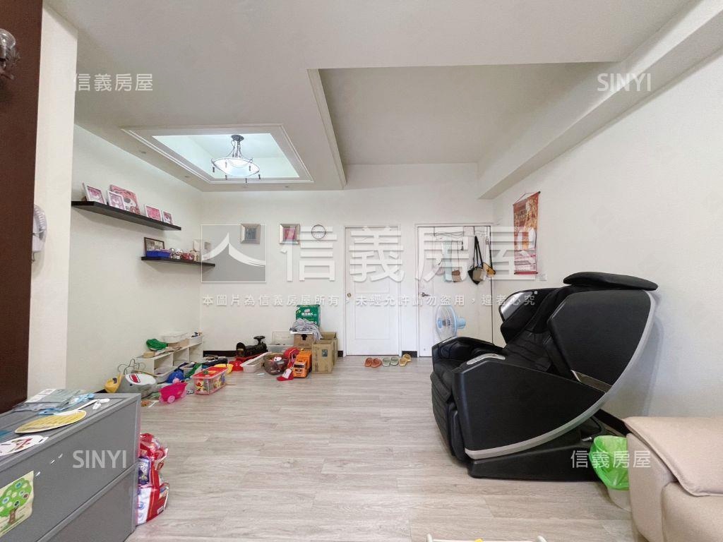 五甲校園旁採光亮四房房屋室內格局與周邊環境