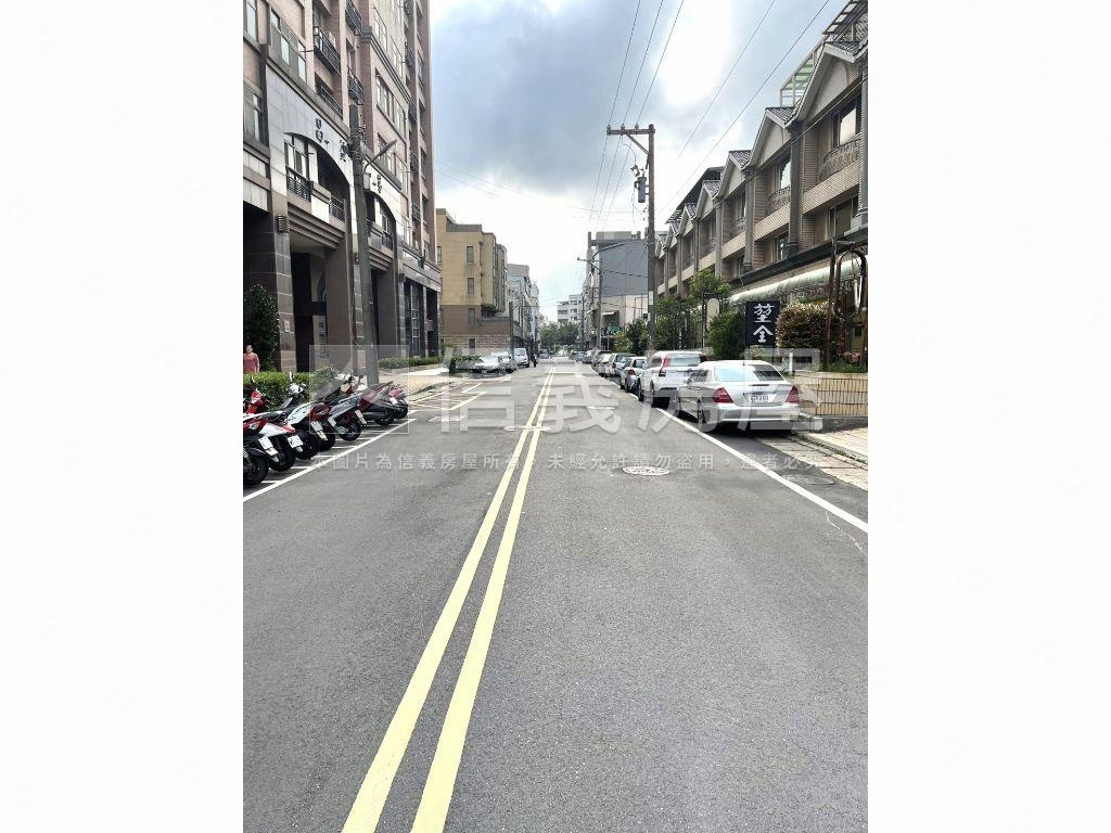 蘋果學苑精選臨路透天房屋室內格局與周邊環境