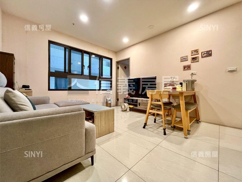 交響樂中高樓綠景兩房平車房屋室內格局與周邊環境