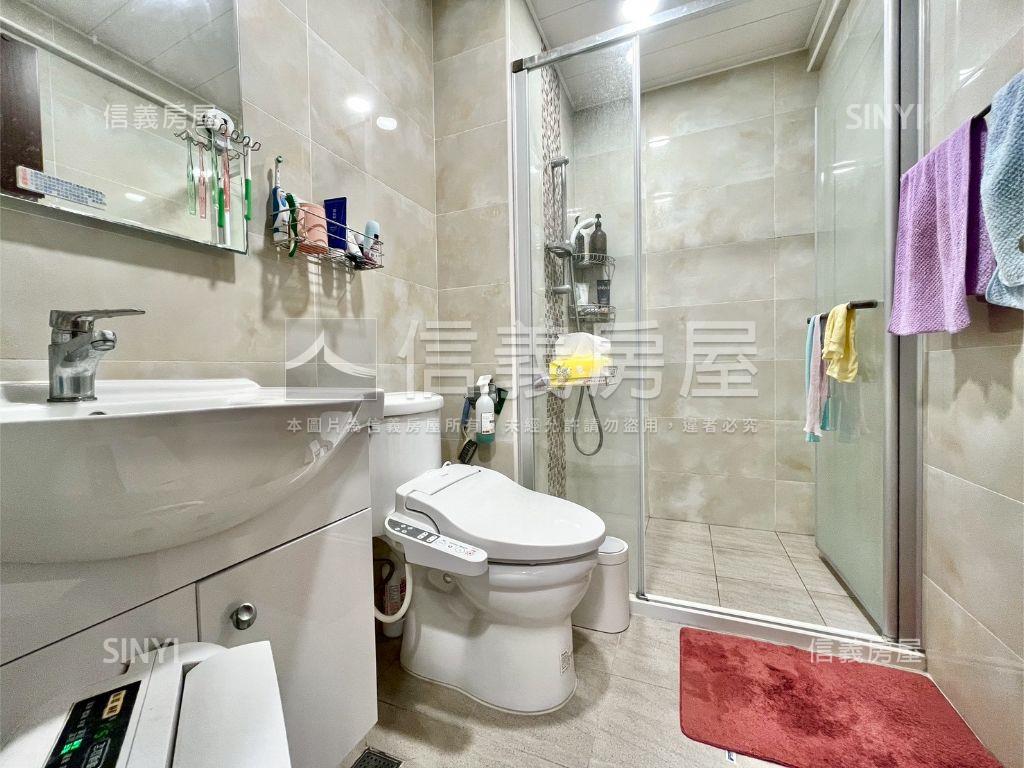 交響樂中高樓綠景兩房平車房屋室內格局與周邊環境