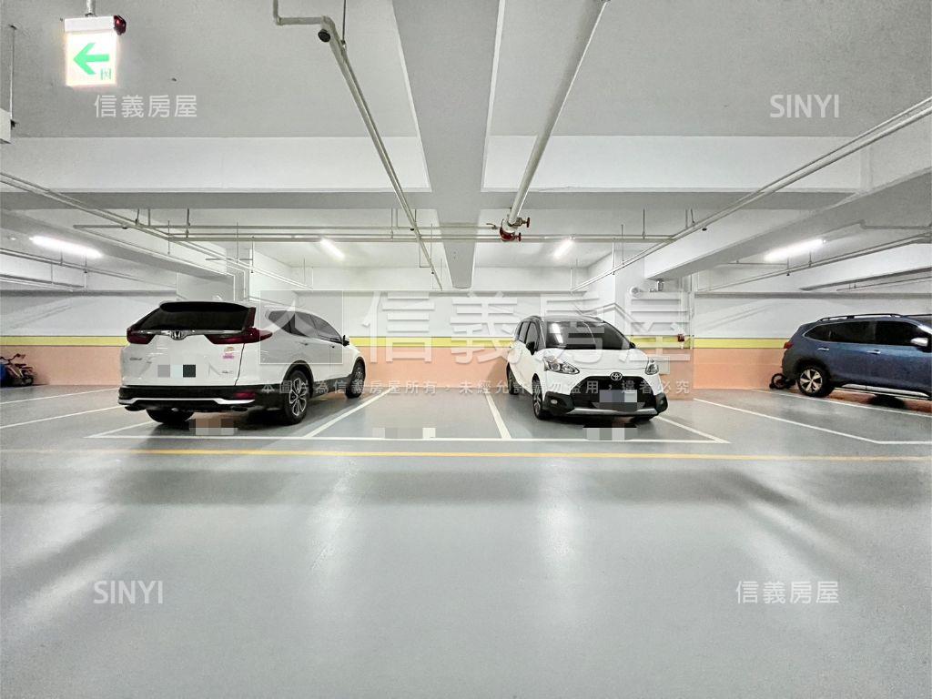 交響樂中高樓綠景兩房平車房屋室內格局與周邊環境