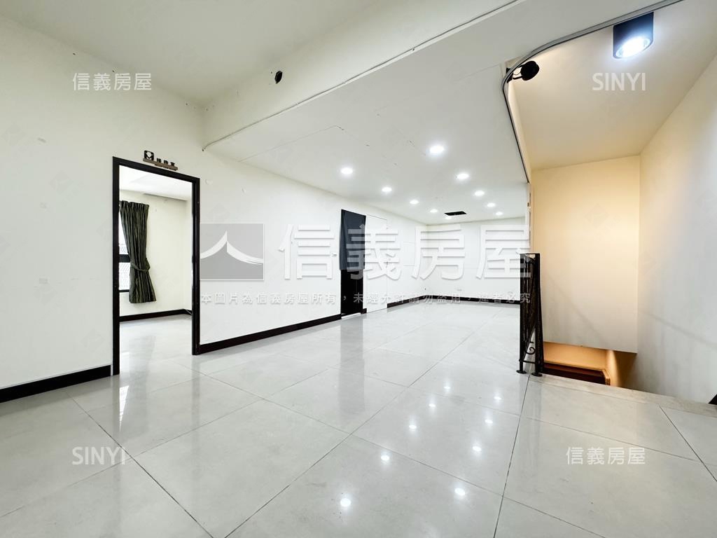 鄰捷運‧中央公園角窗金店房屋室內格局與周邊環境
