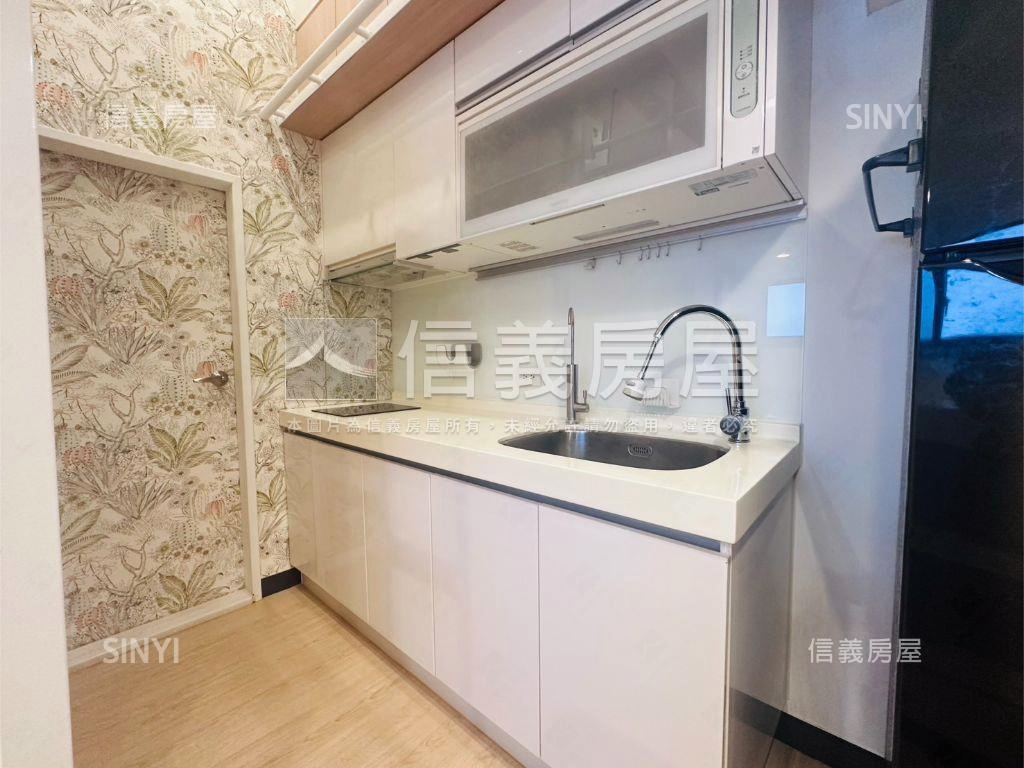 注目！Ｎｅｗ近捷運露臺戶房屋室內格局與周邊環境
