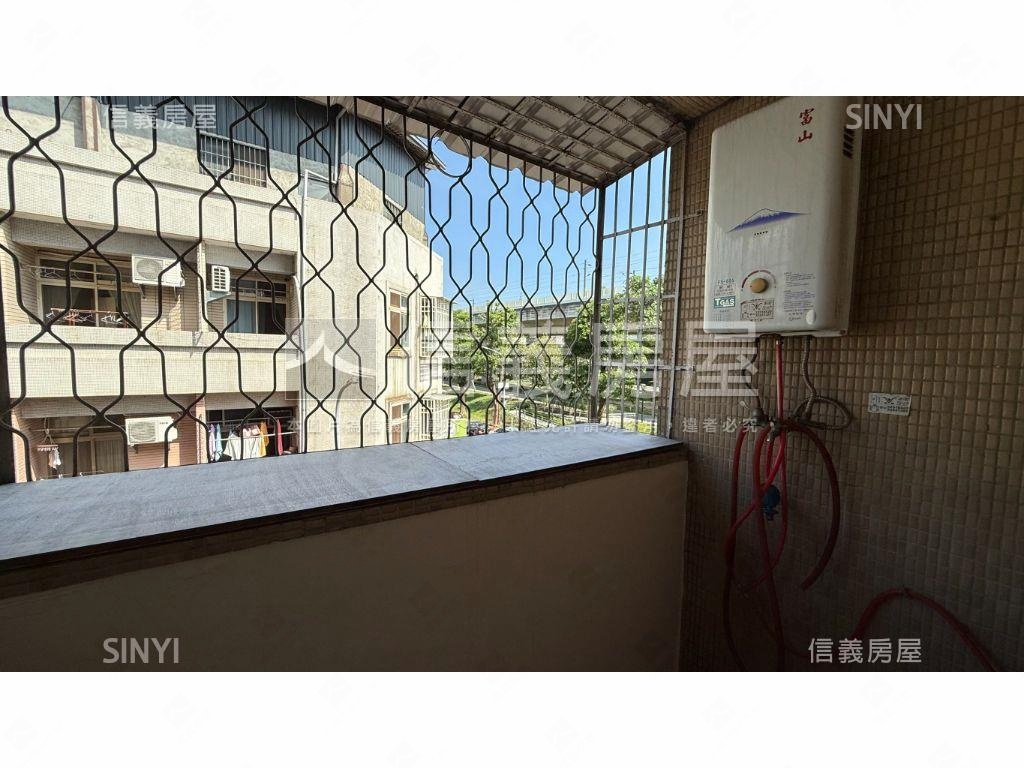 富強街免管理費３樓公寓宅房屋室內格局與周邊環境