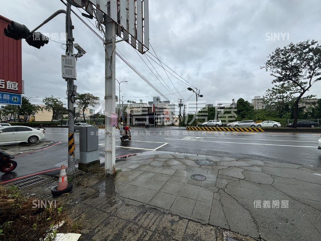 金馬霸氣大地坪角店房屋室內格局與周邊環境