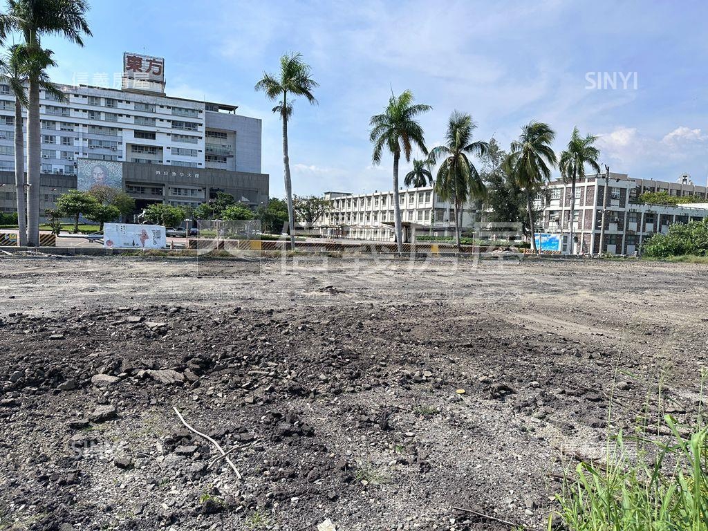 湖內東方約３分農地房屋室內格局與周邊環境