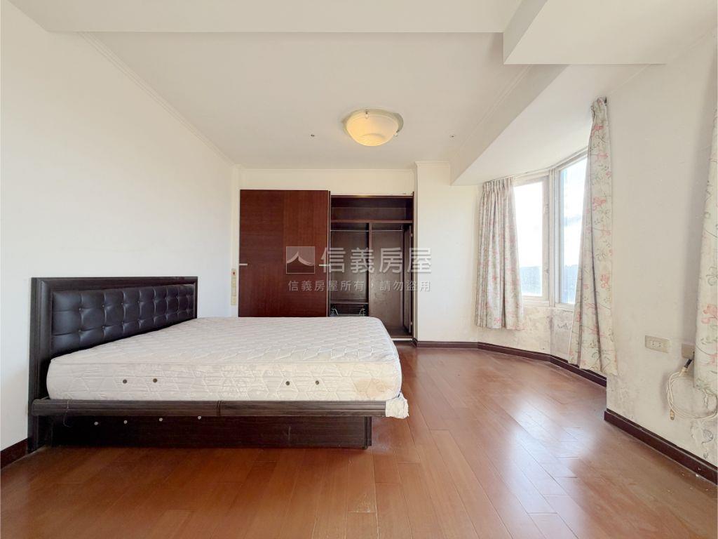 眺望林家花園高樓電梯三房房屋室內格局與周邊環境