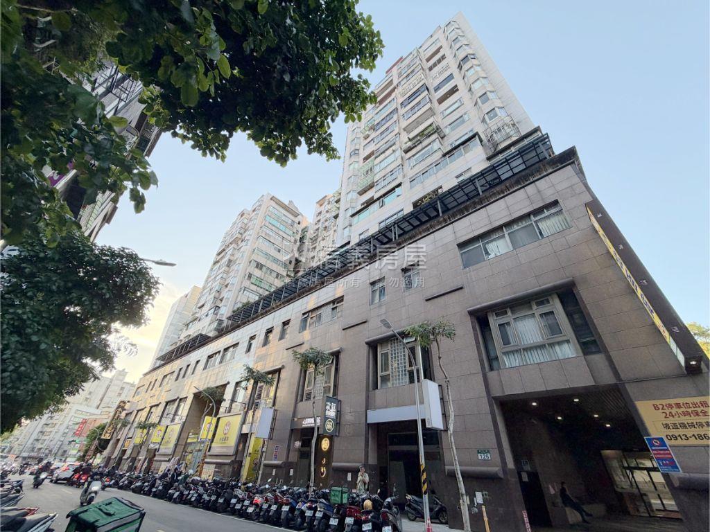 眺望林家花園高樓電梯三房房屋室內格局與周邊環境