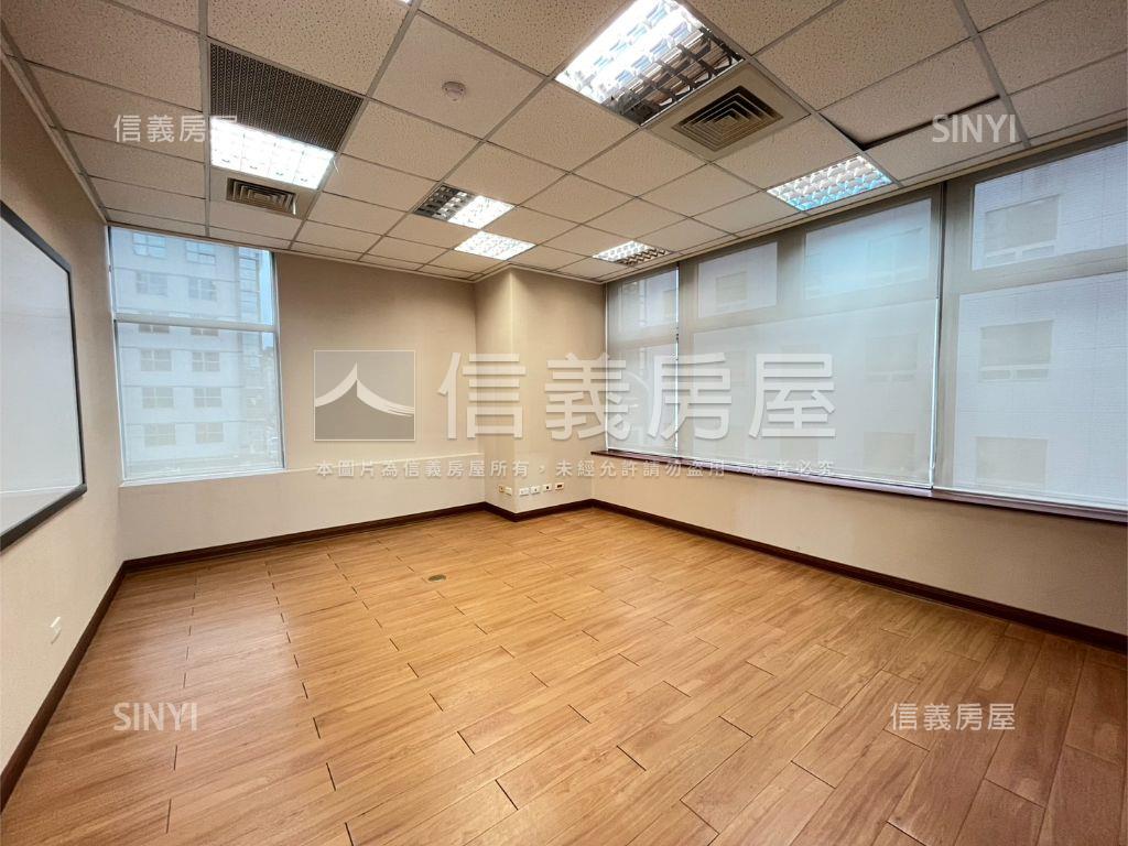 巴黎科技３ＦＢ戶房屋室內格局與周邊環境