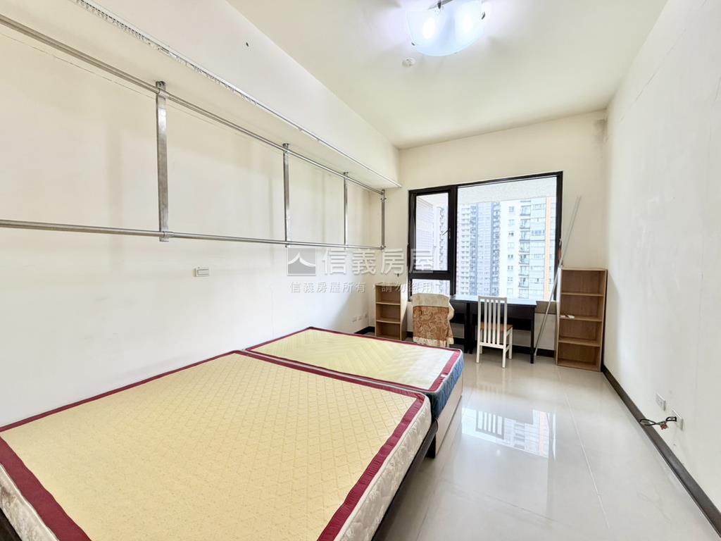 逸園・天際景觀首排釋出房屋室內格局與周邊環境