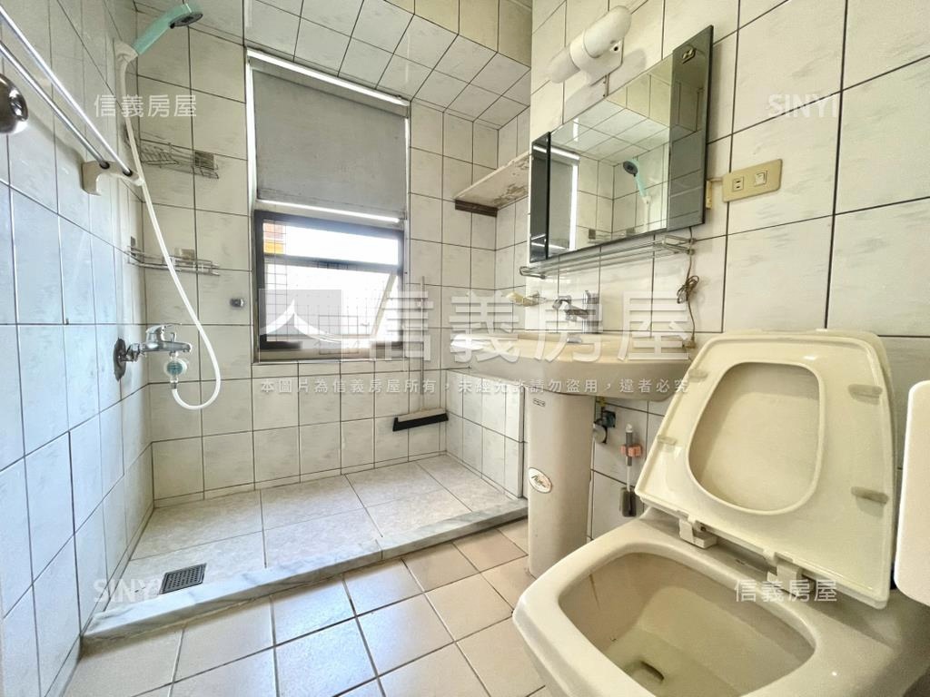 凱悅高樓邊間景觀兩房房屋室內格局與周邊環境