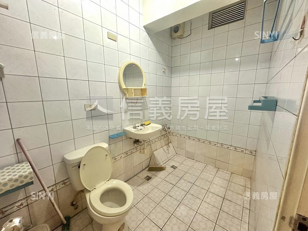 名流花園大三房附平車房屋室內格局與周邊環境