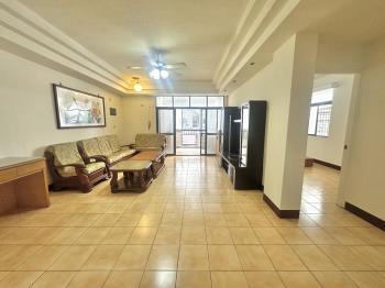 名流花園大三房附平車