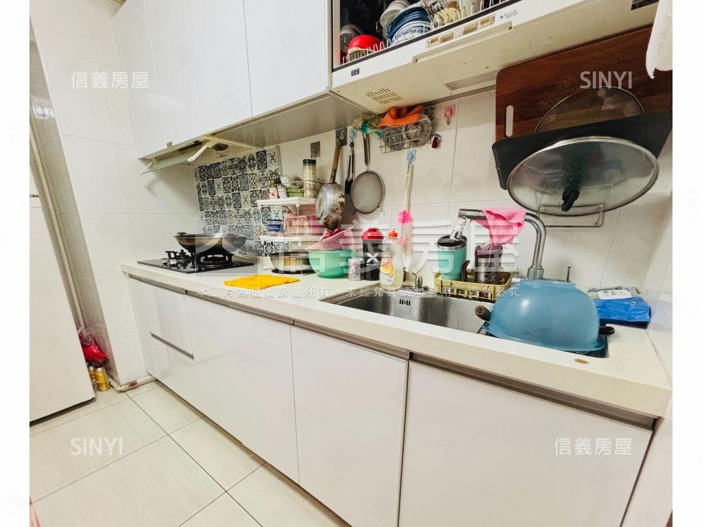 望公園星都心純住三房房屋室內格局與周邊環境