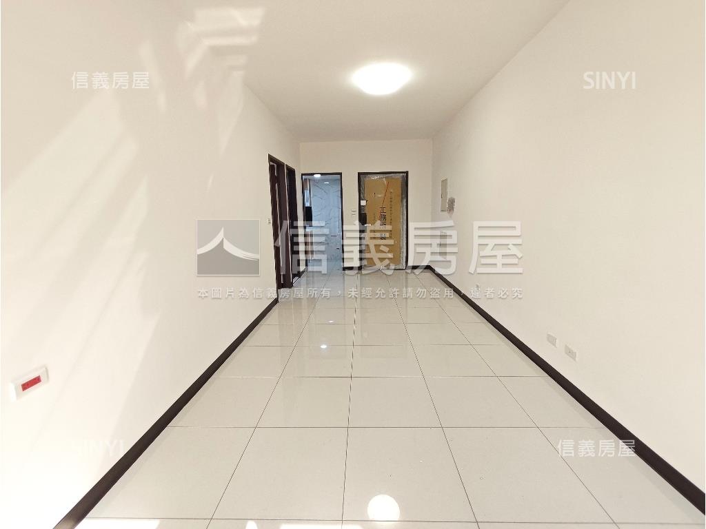 市心朗朗七樓兩房車位房屋室內格局與周邊環境