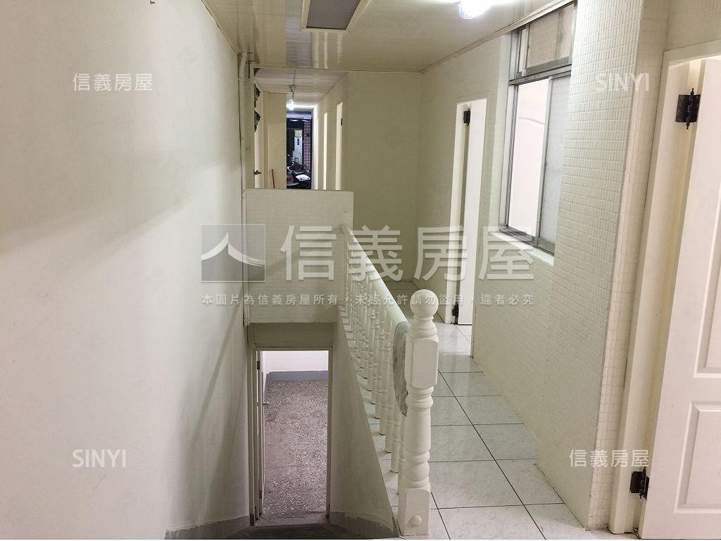 北平市場熱鬧一樓公寓房屋室內格局與周邊環境