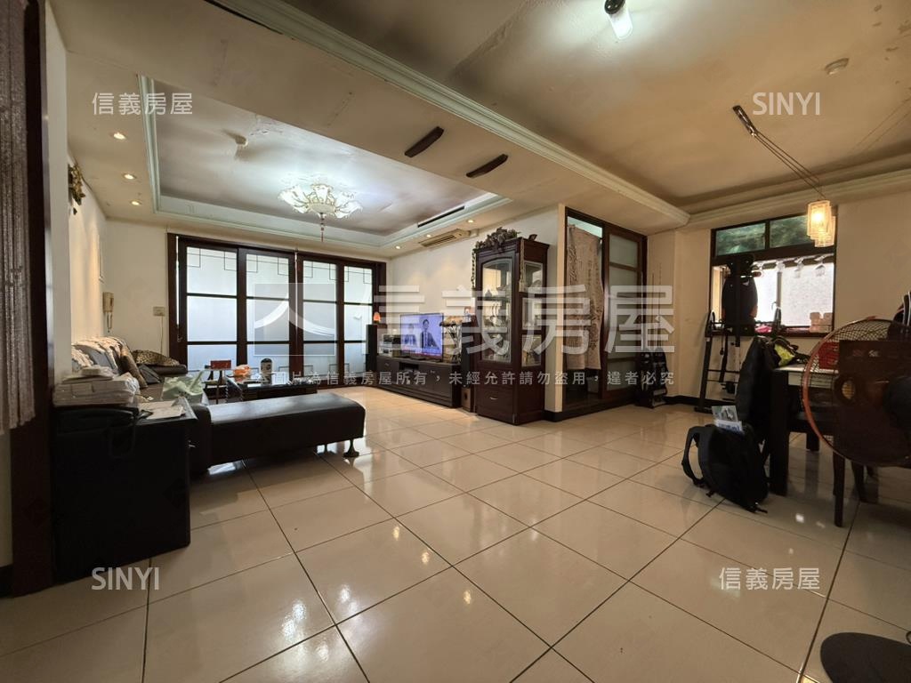 出價就談樹林電梯３＋１房屋室內格局與周邊環境