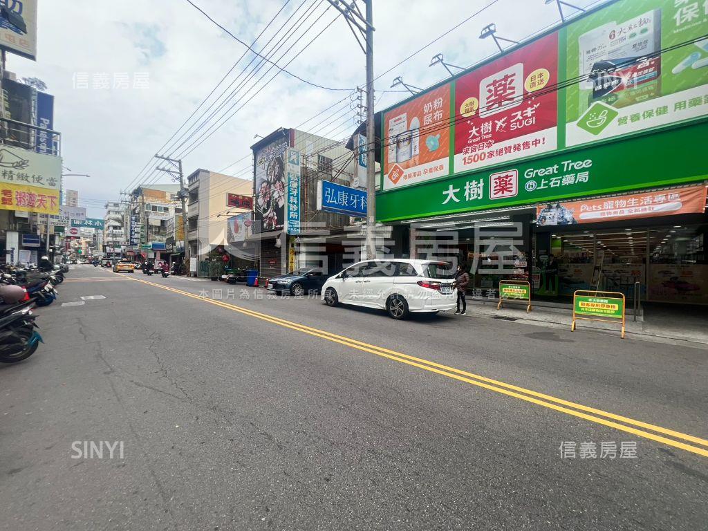 逢甲西屯路大地坪透店房屋室內格局與周邊環境