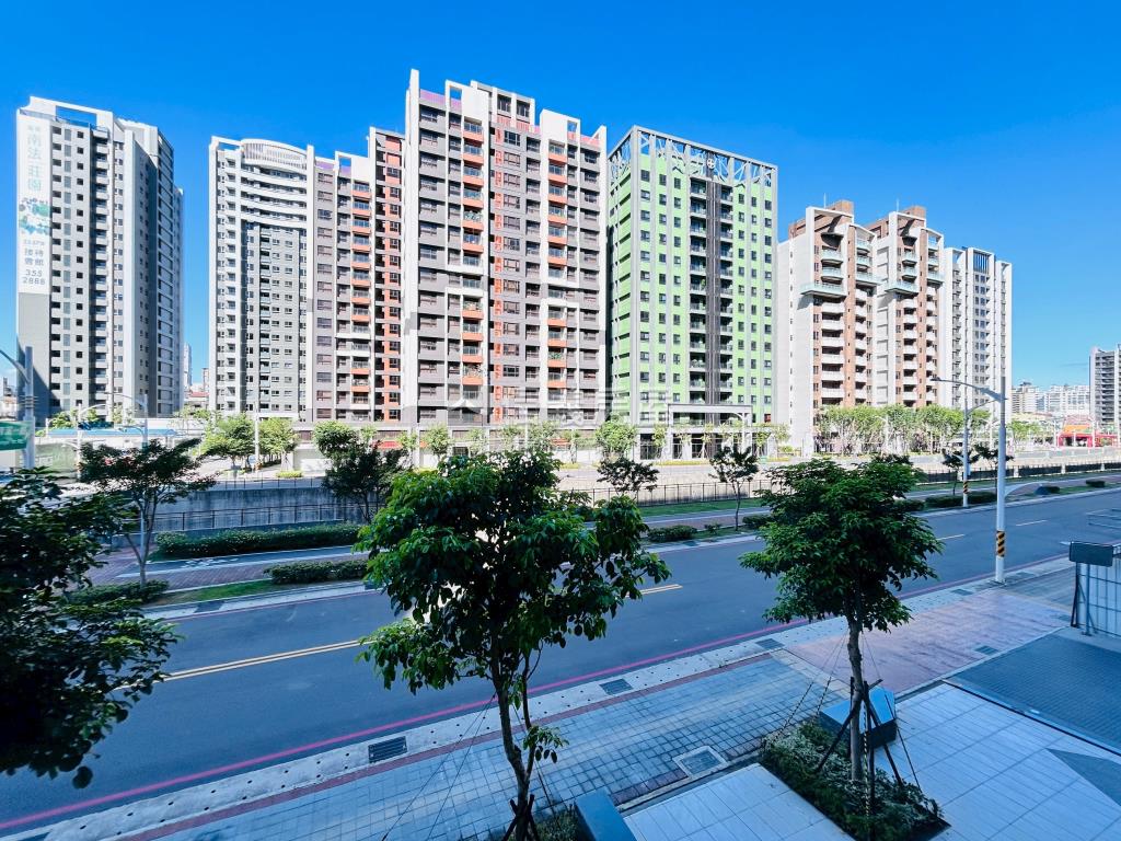 丰格１０９稀有釋出房屋室內格局與周邊環境