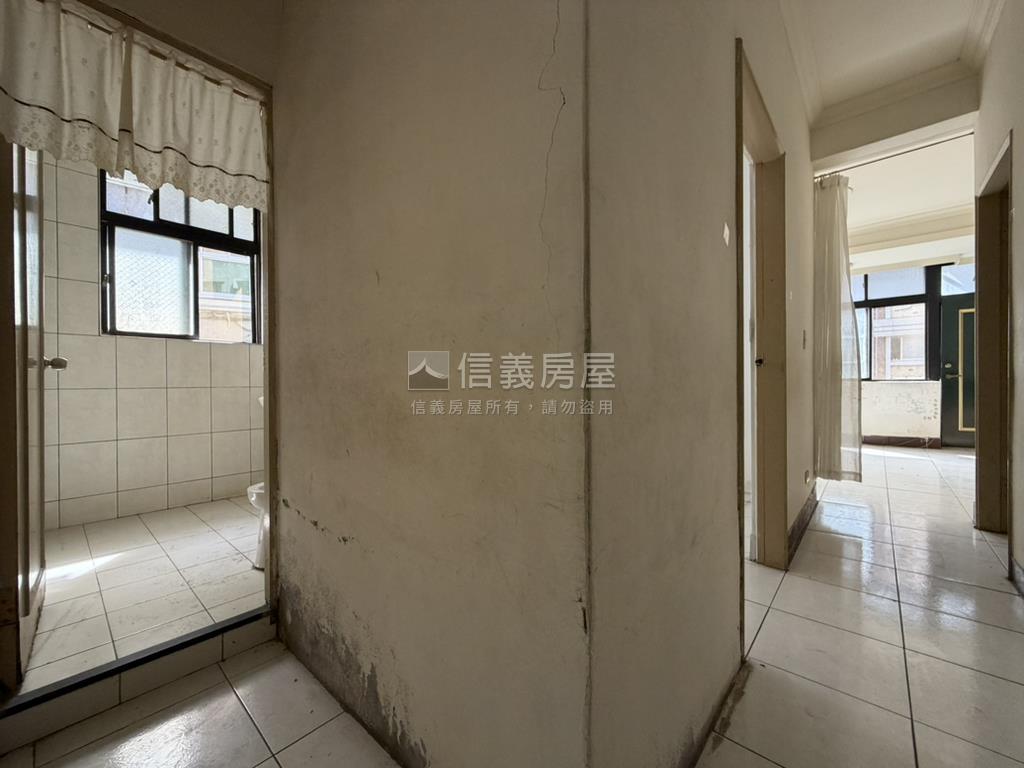 新青安首購頂溪邊間公寓房屋室內格局與周邊環境