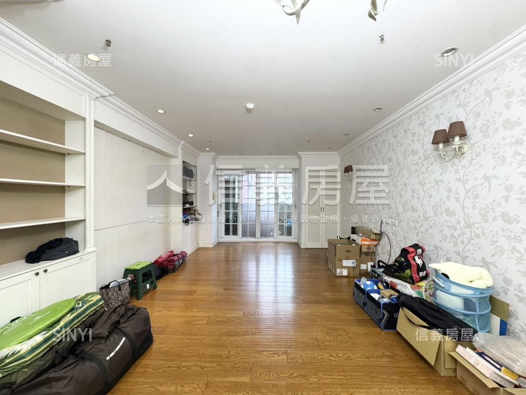 棕櫚泉綠景三房房屋室內格局與周邊環境