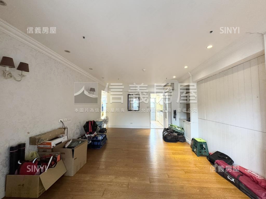 棕櫚泉綠景三房房屋室內格局與周邊環境