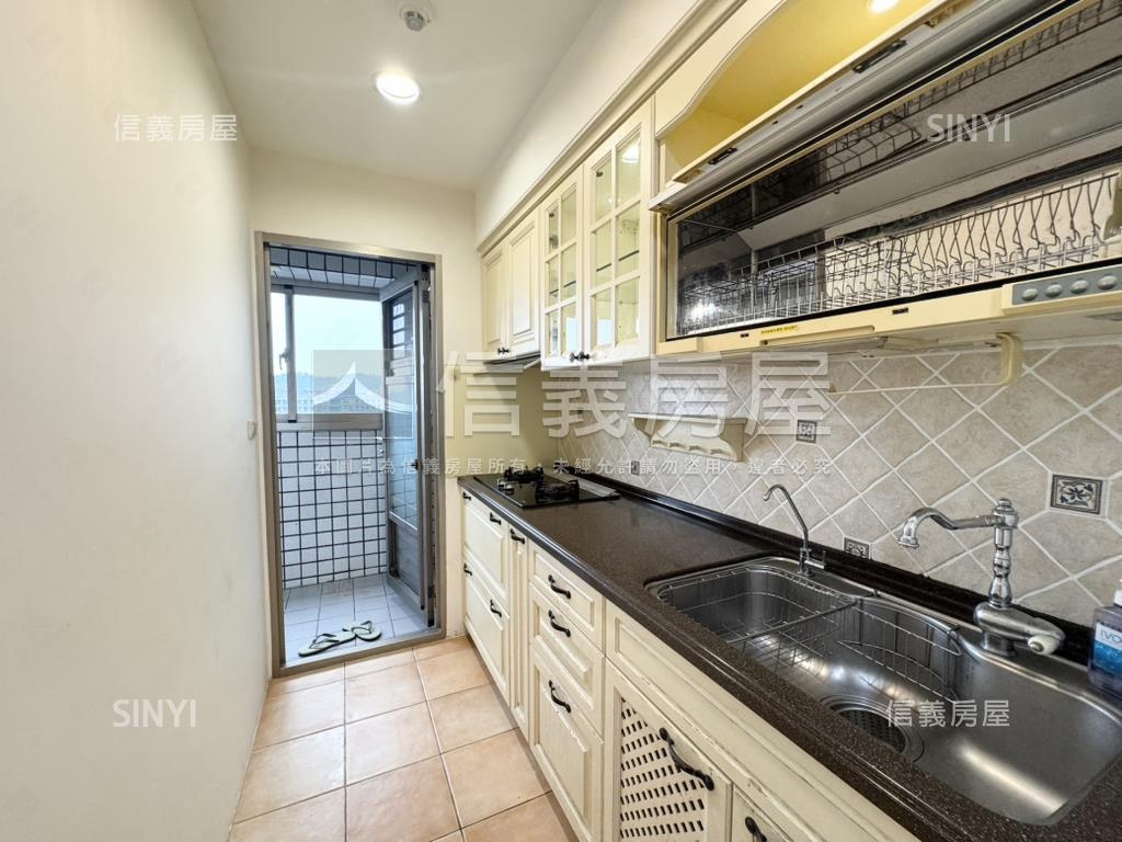 棕櫚泉綠景三房房屋室內格局與周邊環境