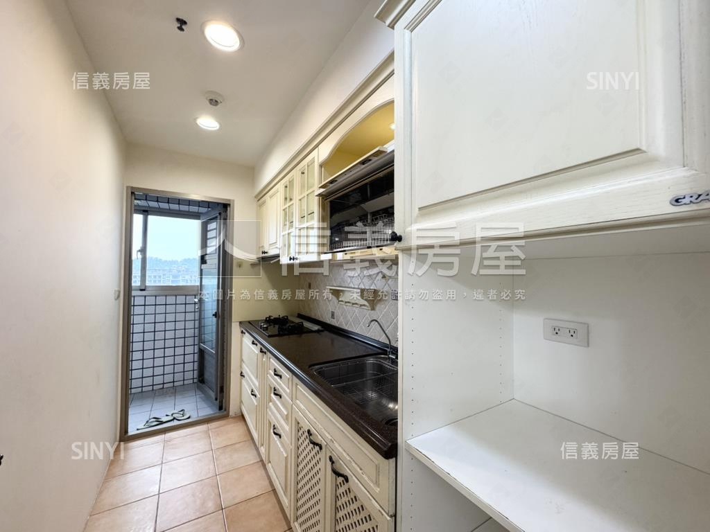 棕櫚泉綠景三房房屋室內格局與周邊環境