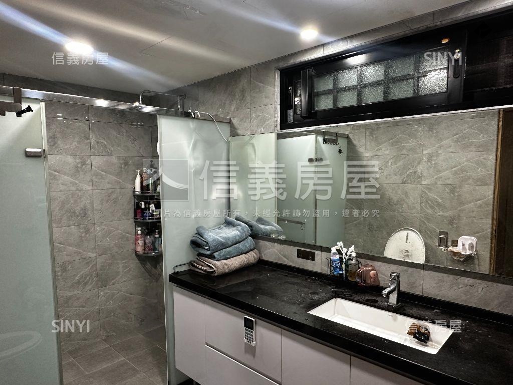 近國道屋況美透天房屋室內格局與周邊環境