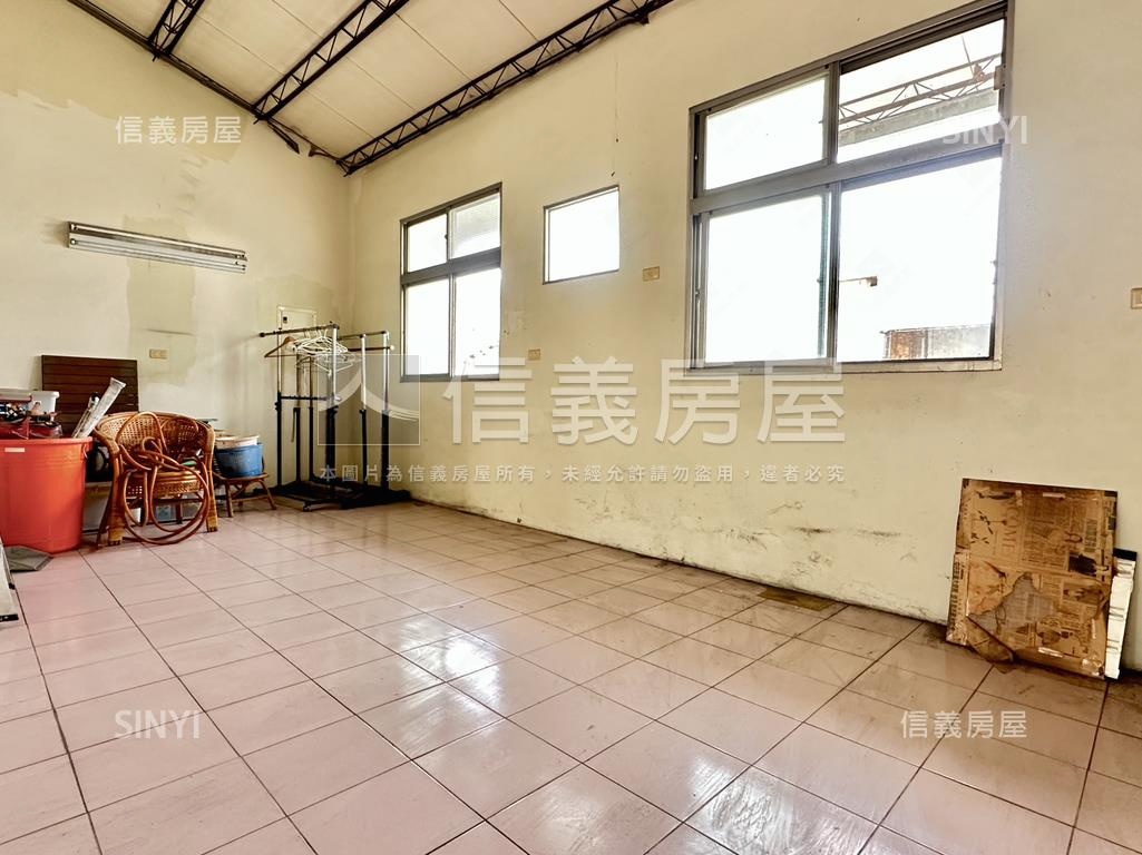 近霧峰農工大面寬透天房屋室內格局與周邊環境