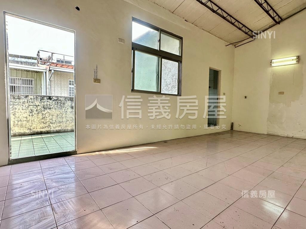 近霧峰農工大面寬透天房屋室內格局與周邊環境