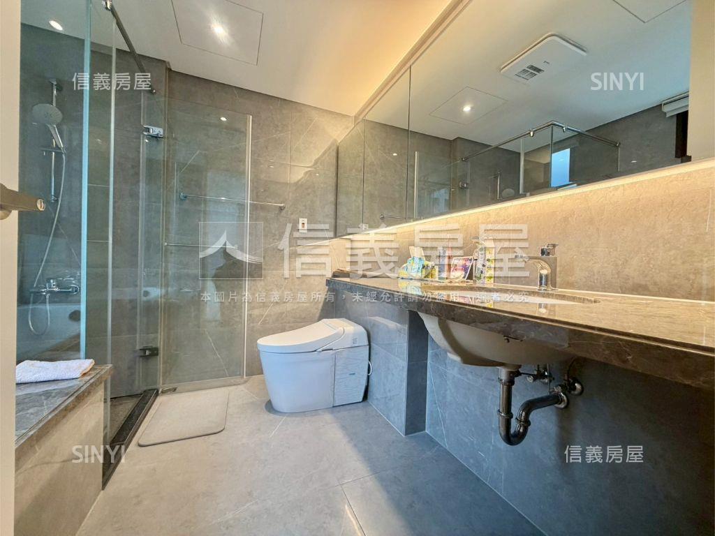 惠宇一方庭大三房先看這間房屋室內格局與周邊環境