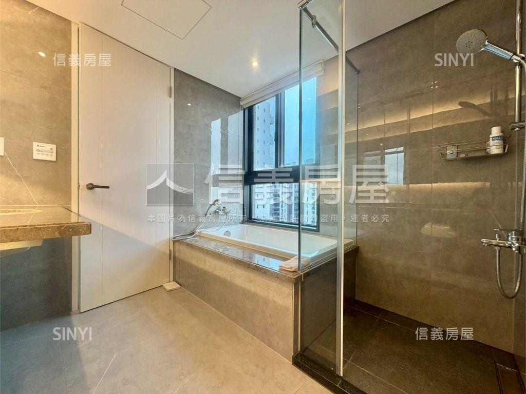 惠宇一方庭大三房先看這間房屋室內格局與周邊環境