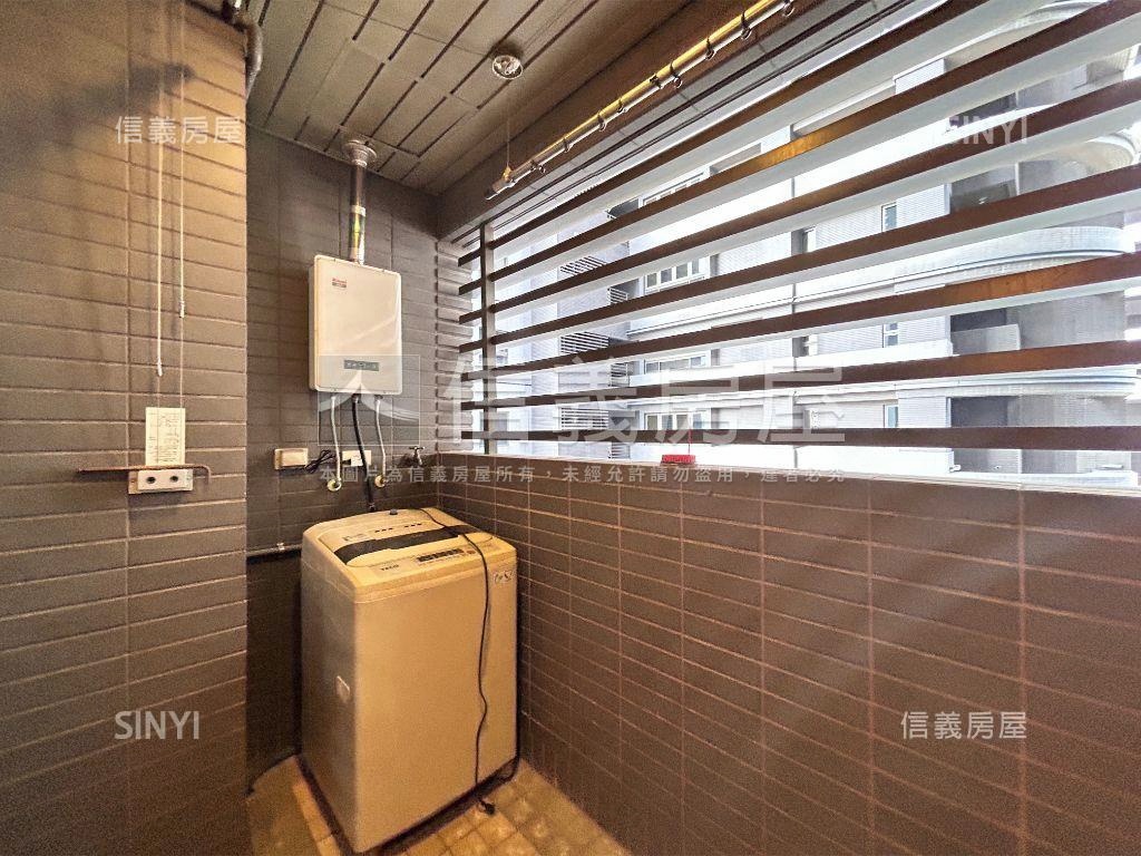 冠德鼎峰三房車位房屋室內格局與周邊環境
