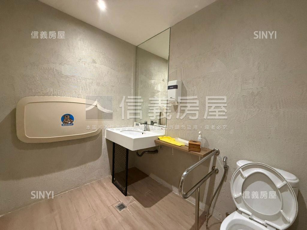 潛力醒目大面寬金店面房屋室內格局與周邊環境