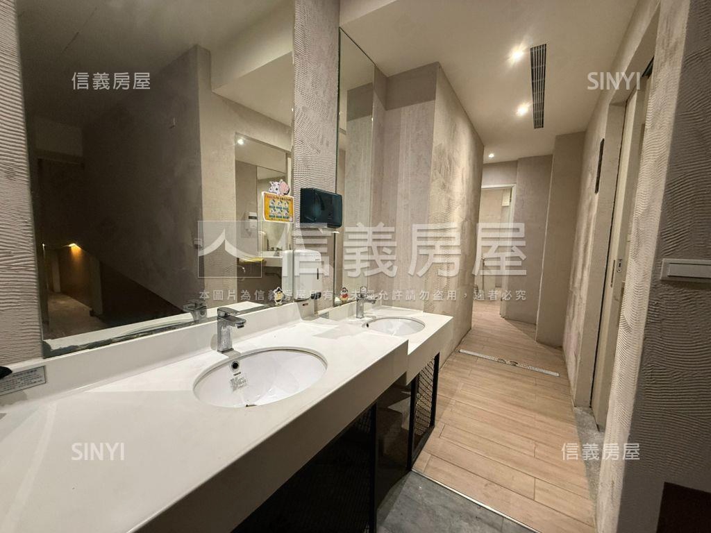 潛力醒目大面寬金店面房屋室內格局與周邊環境