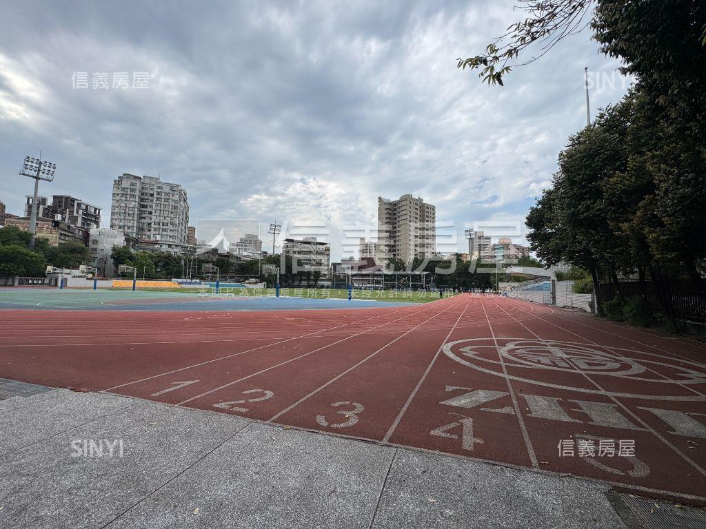 景安都會貴族大空間房屋室內格局與周邊環境