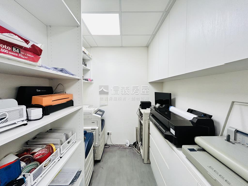 稀有長安臨路一樓店辦房屋室內格局與周邊環境
