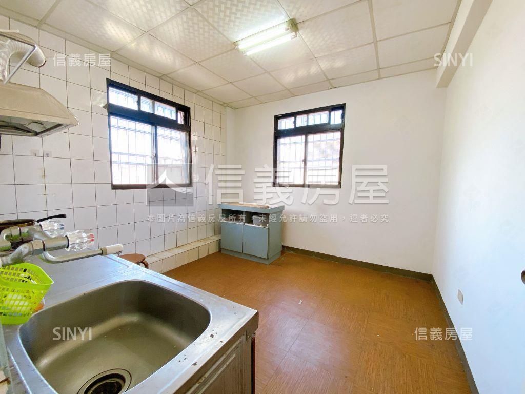 懷仁街邊間大空間房屋室內格局與周邊環境