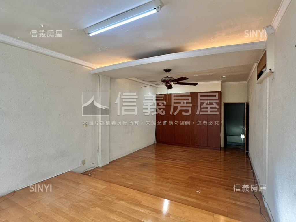 朝南西區美術園道透天房屋室內格局與周邊環境