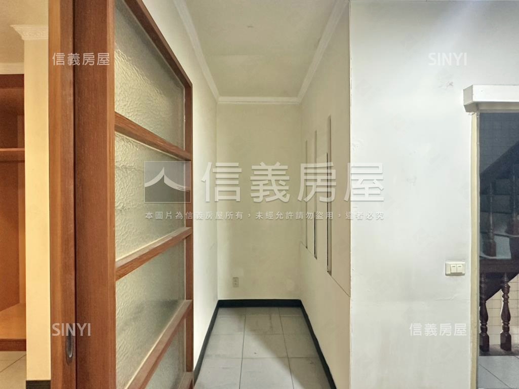 朝南西區美術園道透天房屋室內格局與周邊環境