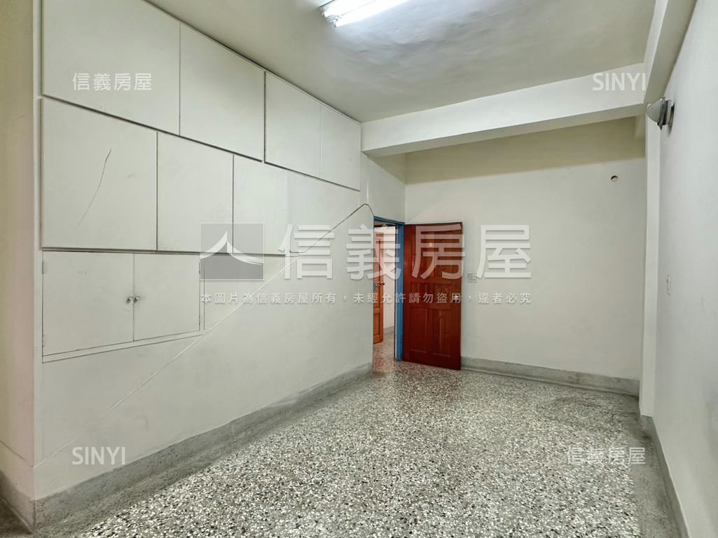 朝南西區美術園道透天房屋室內格局與周邊環境